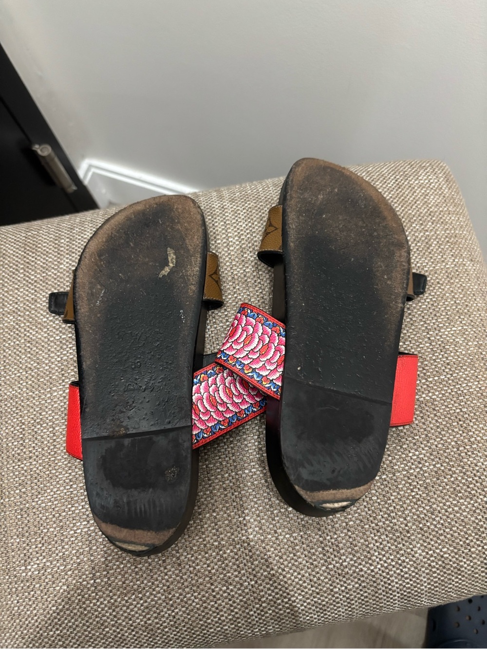 Louis Vuitton bomdia sandals - Picture 6 of 10